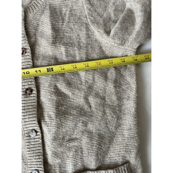 Pendleton Women Lambswool Cardigan Sweater Tan Petite Medium M PM Classic - Picture 8 of 8